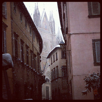 Ancor più bella: Todi con la neve 7 neveorvietoweb